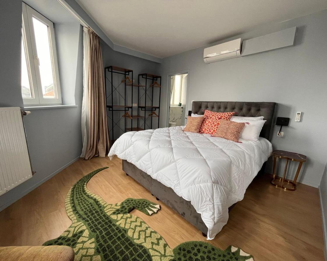 Hotel La Piece Брюссель Экстерьер фото